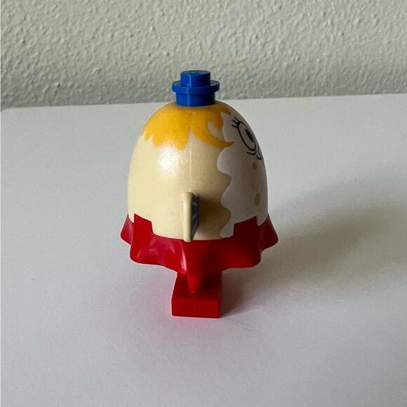 SpongeBob Square Pants Mrs. Puff Lego Figurine Red Yellow Beige Toy Rare - Picture 3 of 4
